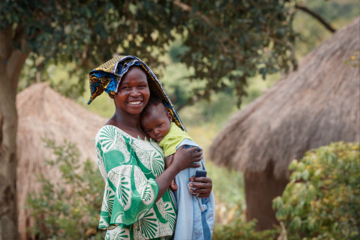 Mutter mit baby in afrika