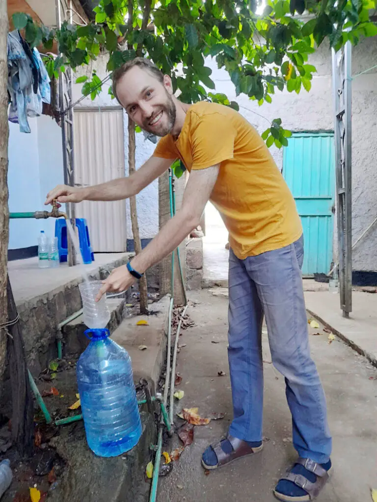 Wasser holen aethiopien