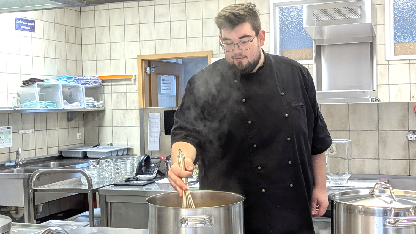 Koch kocht im Karimu